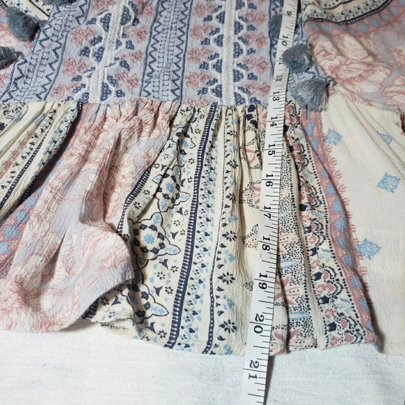 AE Quilt Pastel Embroidered Bell Sleeve Peasant Boho Top XXS Festival Hippie - Picture 8 of 9